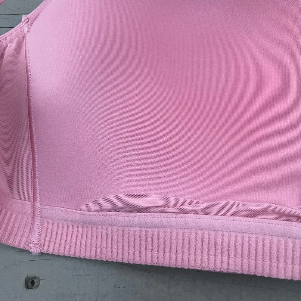 Lululemon Energy Bra *High Support in Pink Puff bra size 38 DD